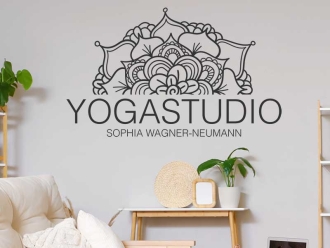 Wandtattoo Yogastudio mit Wunschname